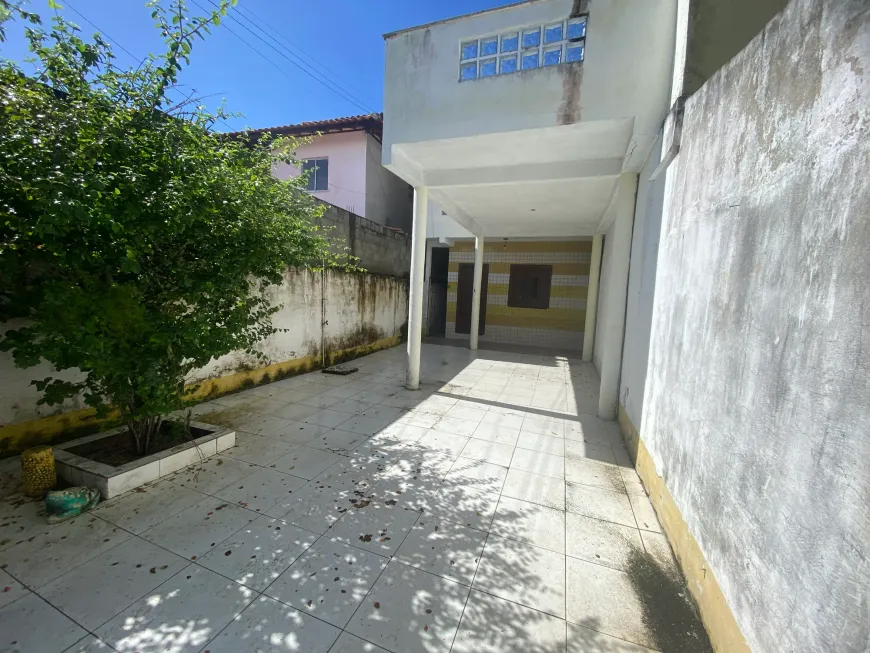Foto 1 de Casa com 2 Quartos para alugar, 100m² em Arembepe, Camaçari