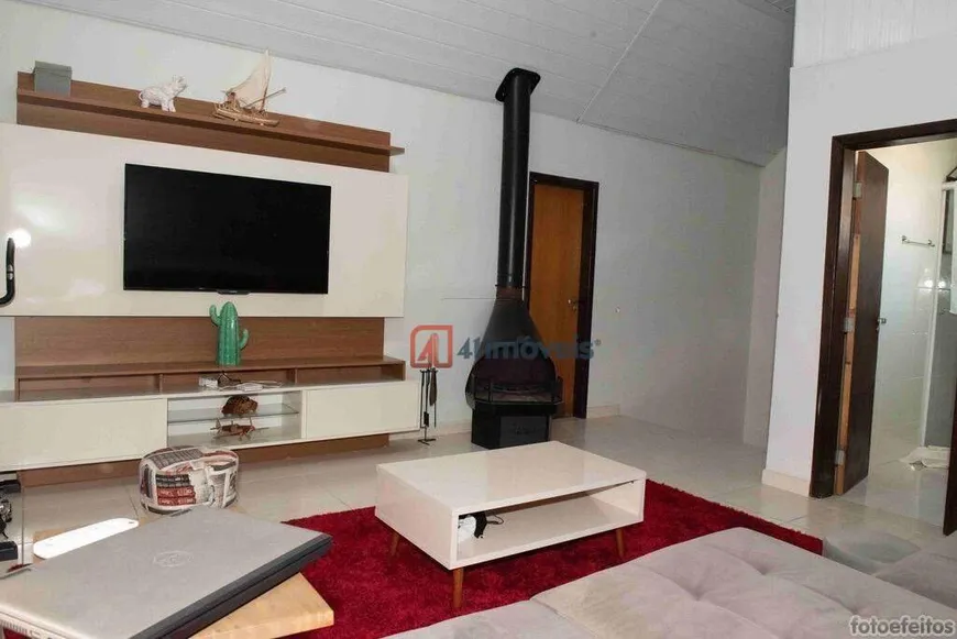 Foto 1 de Casa de Condomínio com 3 Quartos para alugar, 140m² em Uberaba, Curitiba
