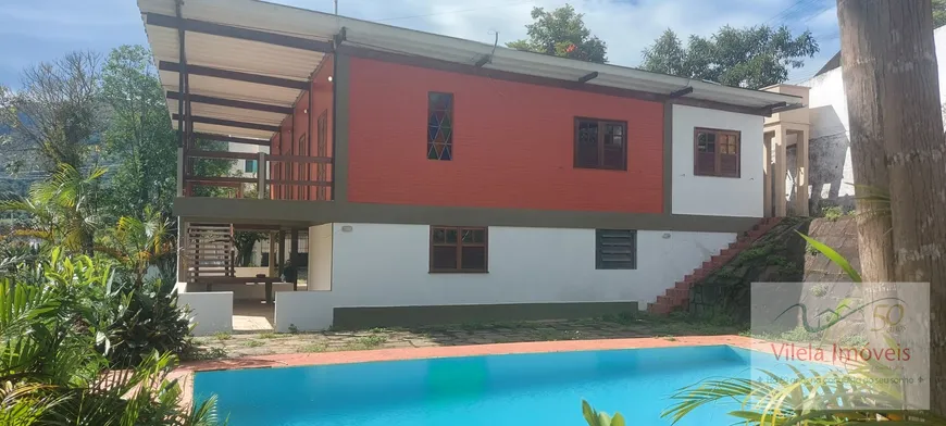 Foto 1 de Casa com 3 Quartos à venda, 240m² em Retiro das Palmeiras, Miguel Pereira