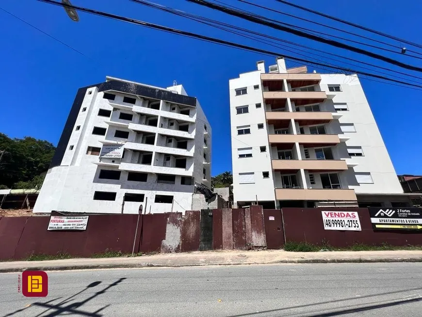 Foto 1 de Cobertura com 2 Quartos à venda, 96m² em Itacorubi, Florianópolis