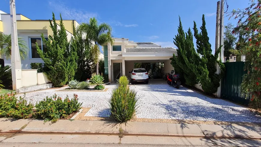 Foto 1 de Casa de Condomínio com 3 Quartos à venda, 300m² em Swiss Park, Campinas