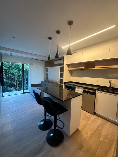 Foto 1 de Apartamento com 1 Quarto à venda, 43m² em Jardim Das Bandeiras, São Paulo