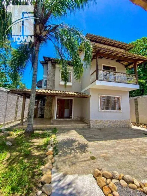 Foto 1 de Casa com 4 Quartos à venda, 360m² em Itaipu, Niterói