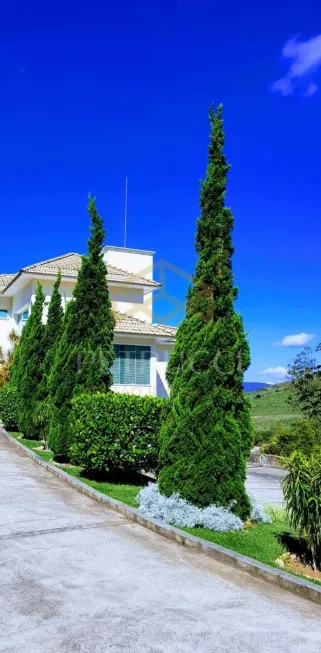 Foto 1 de Casa de Condomínio com 3 Quartos à venda, 470m² em , Serra Negra