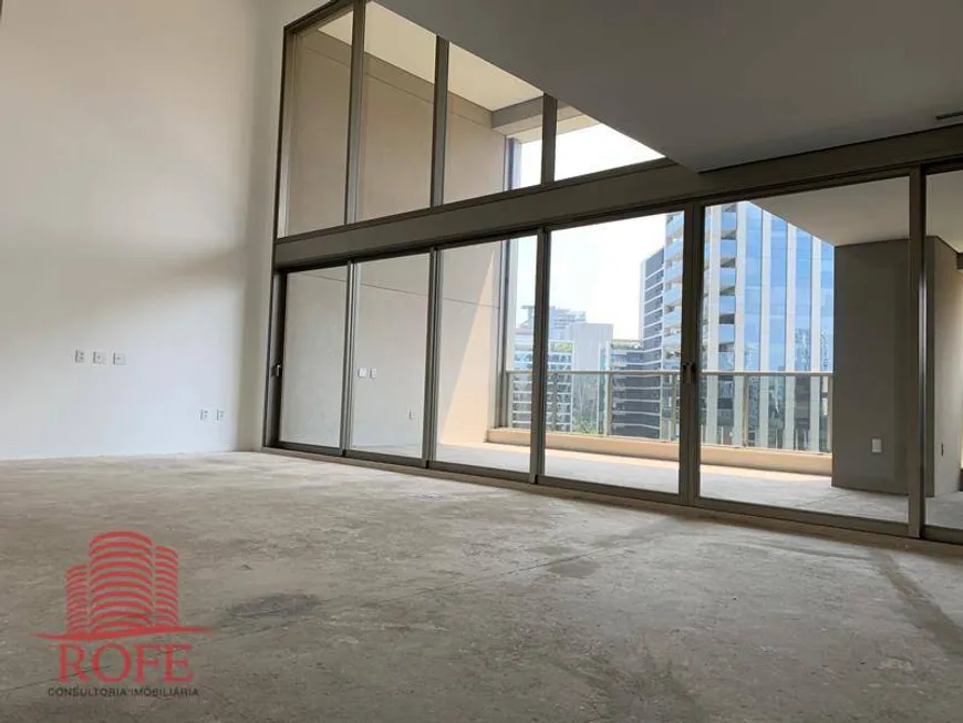 Foto 1 de Apartamento com 4 Quartos à venda, 343m² em Vila Olímpia, São Paulo