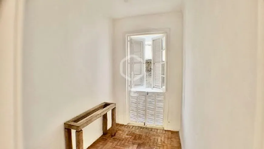 Foto 1 de Apartamento com 2 Quartos à venda, 47m² em Jardim Botânico, Rio de Janeiro