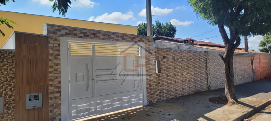 Foto 1 de Casa com 2 Quartos à venda, 70m² em Balneário Riviera, Americana