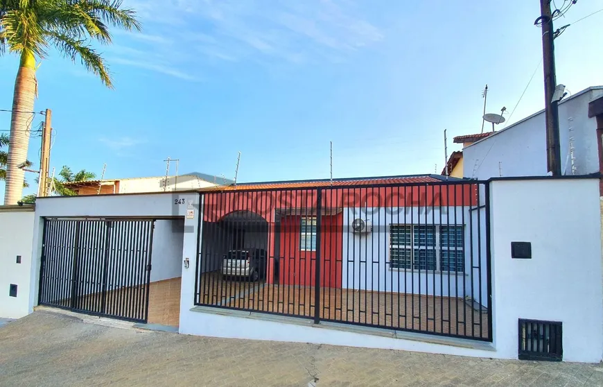 Foto 1 de Casa com 3 Quartos à venda, 296m² em Jardim Celani, Salto