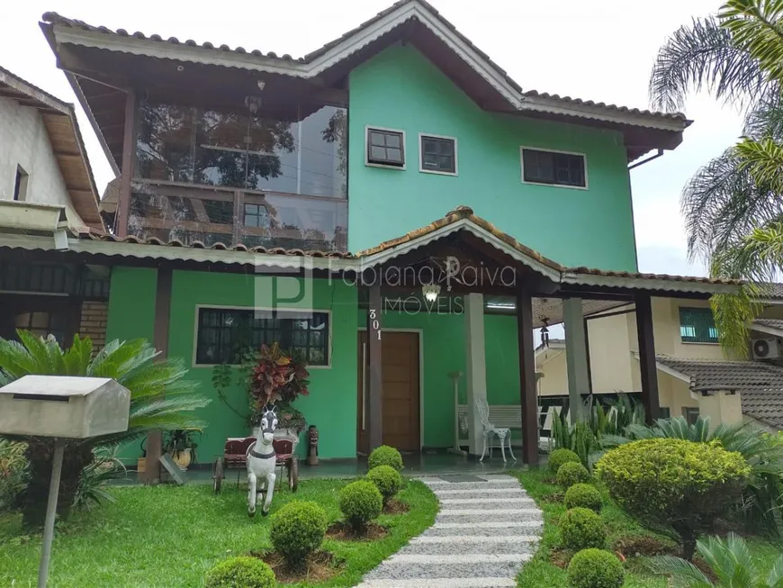 Foto 1 de Casa de Condomínio com 4 Quartos à venda, 300m² em Arujá 5, Arujá