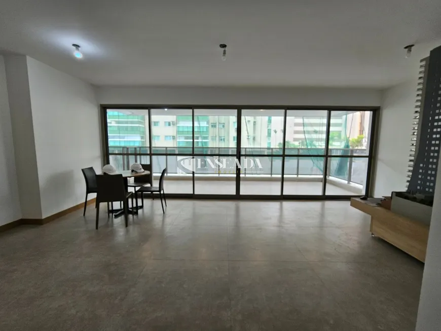 Foto 1 de Apartamento com 4 Quartos à venda, 171m² em Enseada do Suá, Vitória