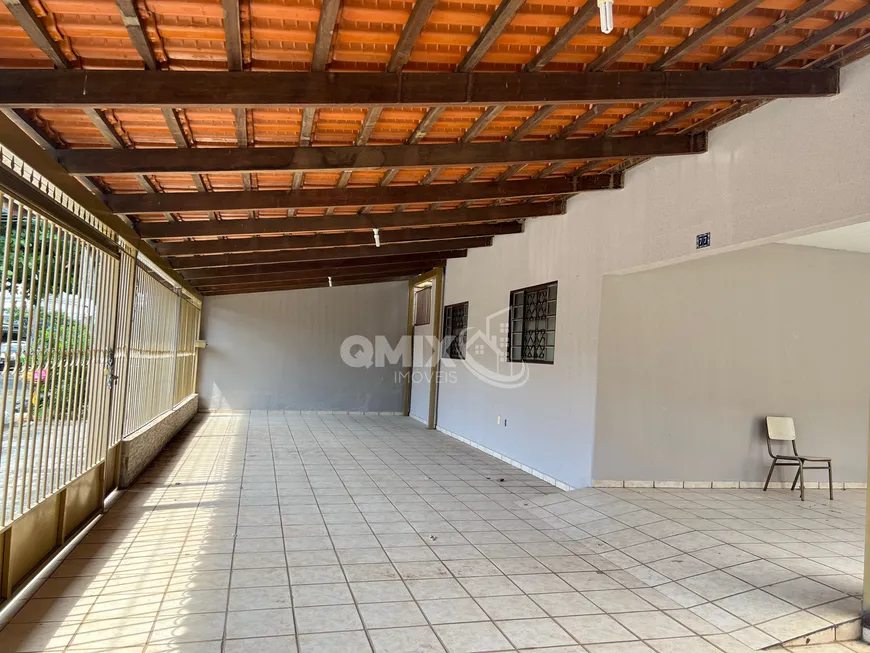 Foto 1 de Casa com 3 Quartos à venda, 341m² em Setor Bueno, Goiânia