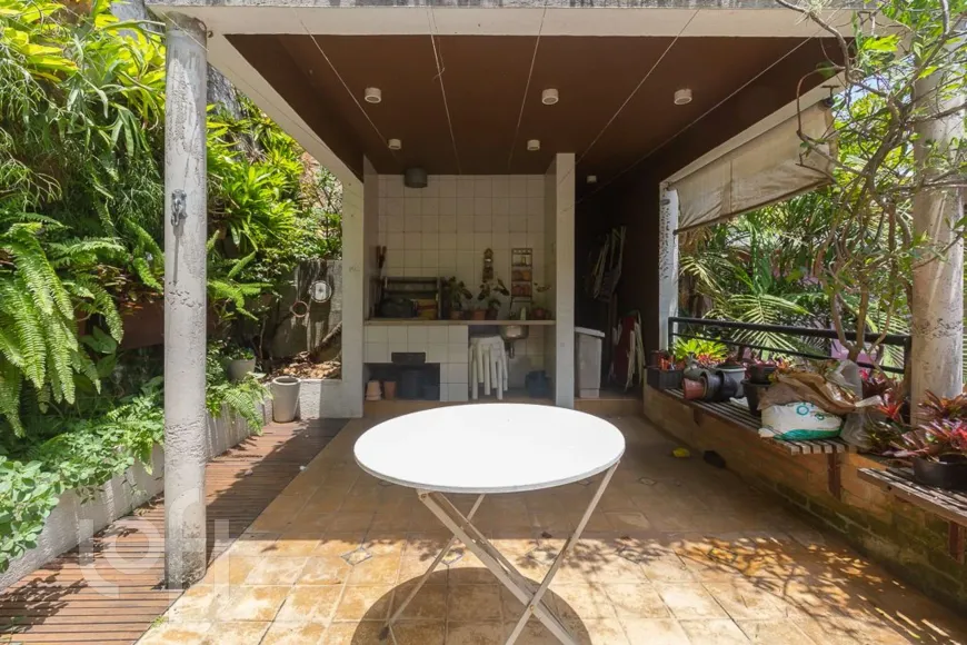 Foto 1 de Casa com 3 Quartos à venda, 176m² em Perdizes, São Paulo