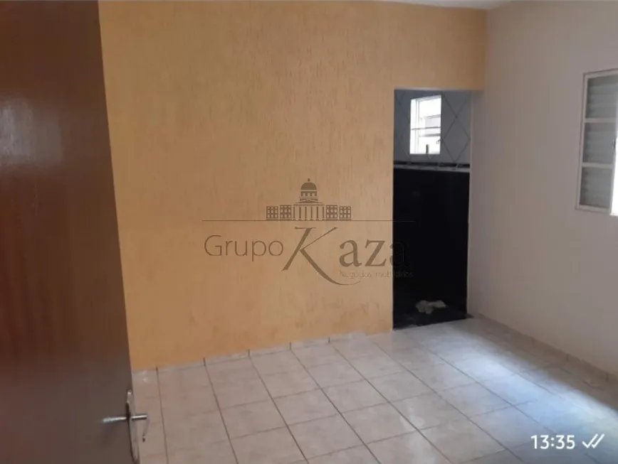 Foto 1 de Casa com 2 Quartos à venda, 60m² em Jardim Torrao De Ouro, São José dos Campos