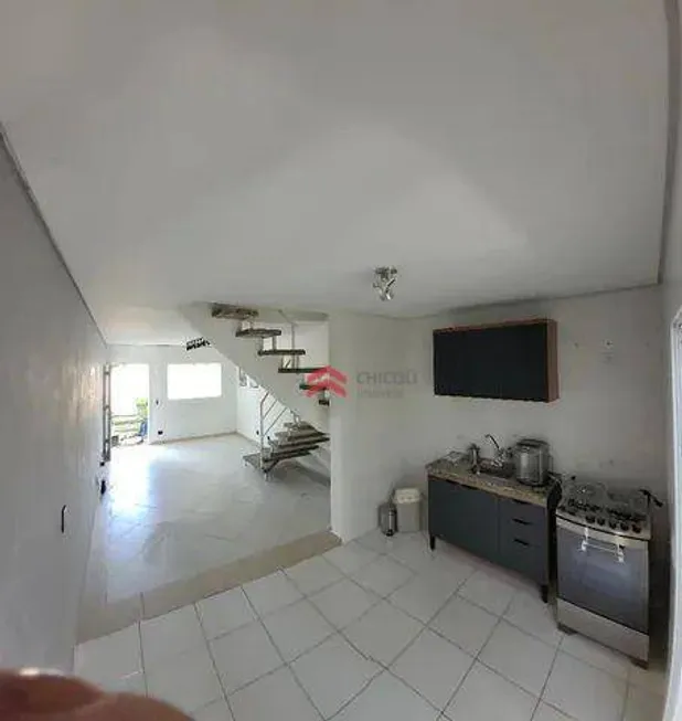 Foto 1 de Casa de Condomínio com 2 Quartos para alugar, 59m² em Outeiro de Passárgada, Cotia