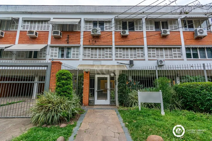 Foto 1 de Apartamento com 2 Quartos à venda, 67m² em Jardim Lindóia, Porto Alegre