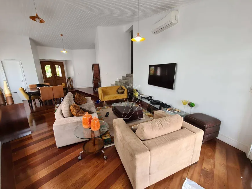 Foto 1 de Casa de Condomínio com 3 Quartos à venda, 510m² em Alphaville, Santana de Parnaíba