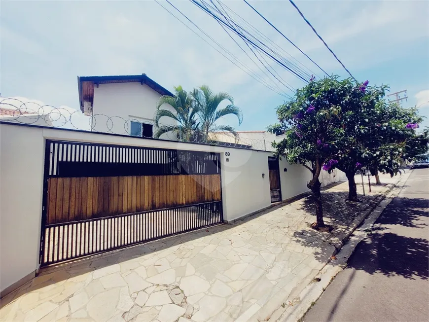 Foto 1 de Sobrado com 3 Quartos à venda, 180m² em Parque São Lourenço, Indaiatuba