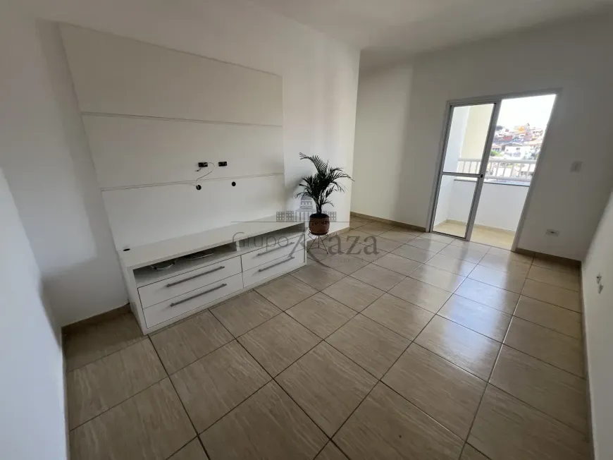 Foto 1 de Apartamento com 3 Quartos para alugar, 81m² em Jardim das Industrias, Jacareí