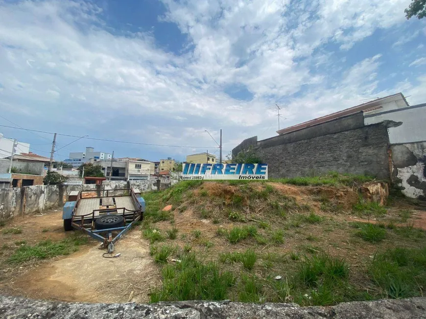 Foto 1 de Lote/Terreno para alugar, 240m² em Osvaldo Cruz, São Caetano do Sul