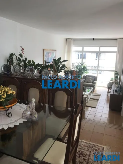 Foto 1 de Apartamento com 3 Quartos à venda, 158m² em Barra Funda, Guarujá