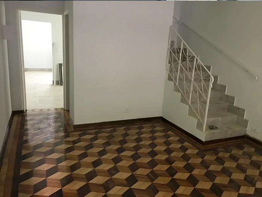 Foto 1 de Sobrado com 3 Quartos à venda, 217m² em Cidade Dutra, São Paulo