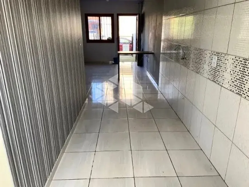 Foto 1 de Casa com 2 Quartos à venda, 48m² em Jardim Betania, Cachoeirinha