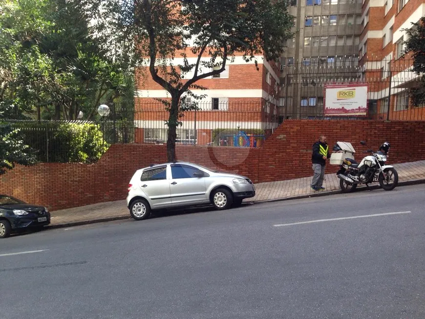 Foto 1 de Apartamento com 3 Quartos à venda, 100m² em Jardim América, São Paulo