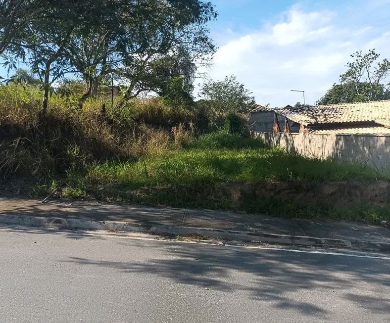 Foto 1 de Lote/Terreno à venda, 450m² em Cajueiro, Maricá