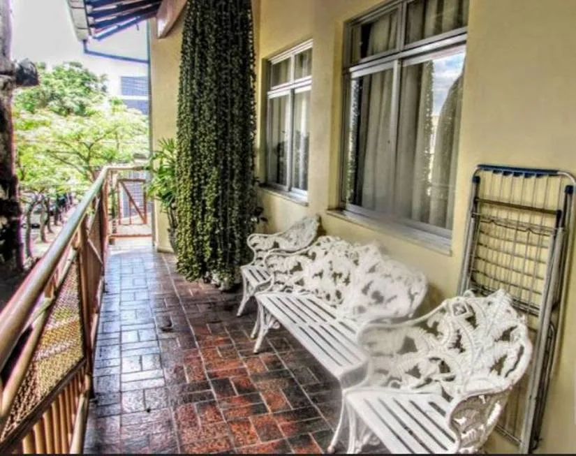 Foto 1 de Casa com 4 Quartos à venda, 435m² em Dona Clara, Belo Horizonte