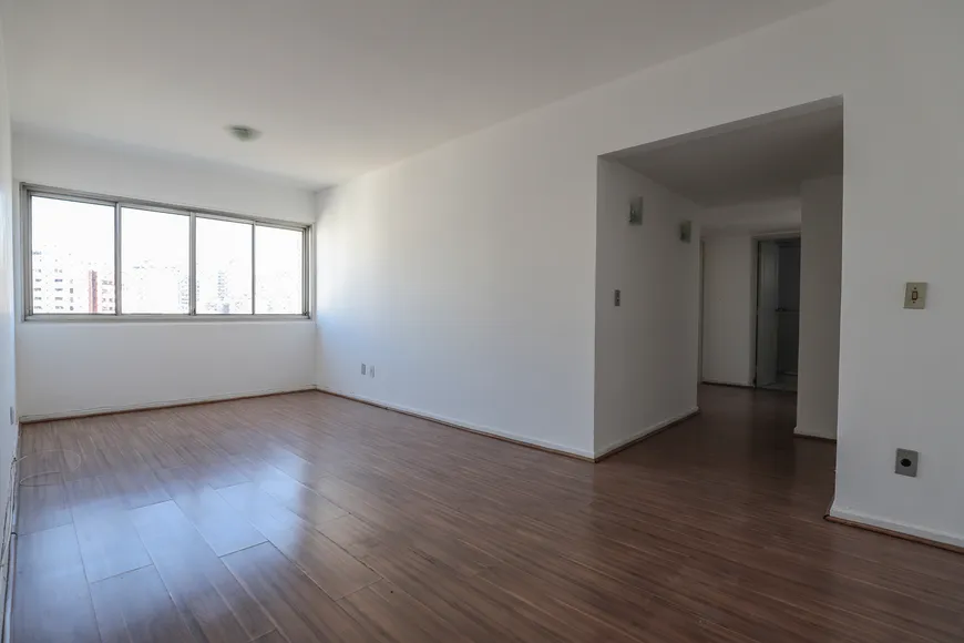 Foto 1 de Apartamento com 2 Quartos à venda, 70m² em Bela Vista, São Paulo