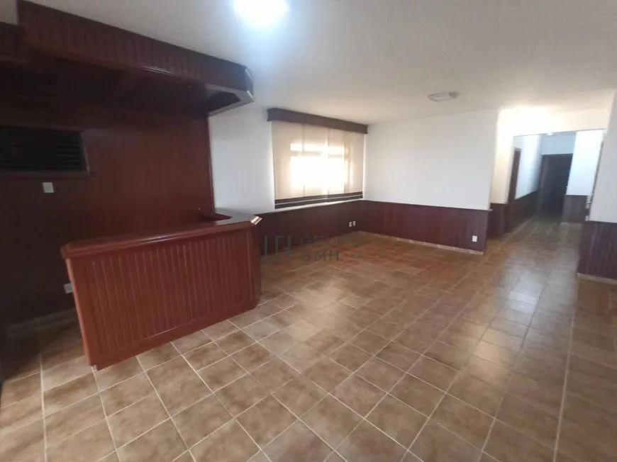 Foto 1 de Apartamento com 3 Quartos à venda, 300m² em Praia das Pitangueiras, Guarujá