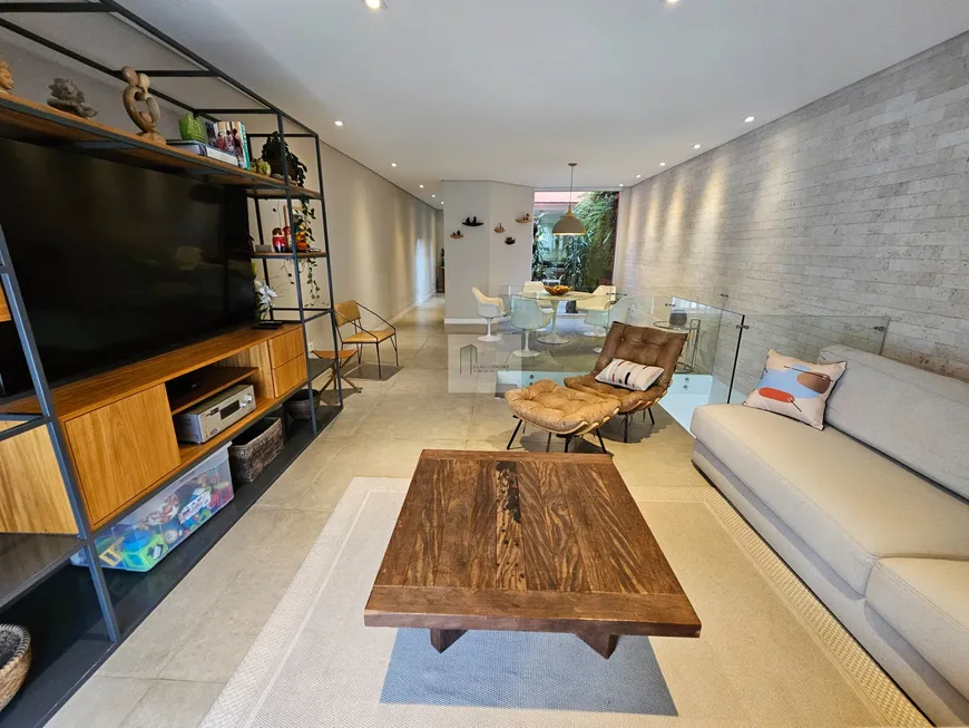 Foto 1 de Casa de Condomínio com 3 Quartos à venda, 257m² em Jardim Vila Mariana, São Paulo