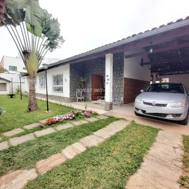 Foto 1 de Casa com 3 Quartos à venda, 340m² em Parque Jardim da Serra, Juiz de Fora