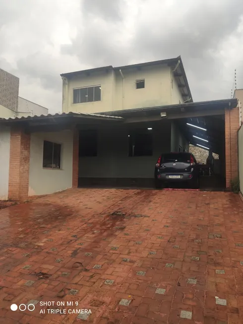 Foto 1 de Casa com 3 Quartos à venda, 250m² em Vila Santa Isabel, Anápolis