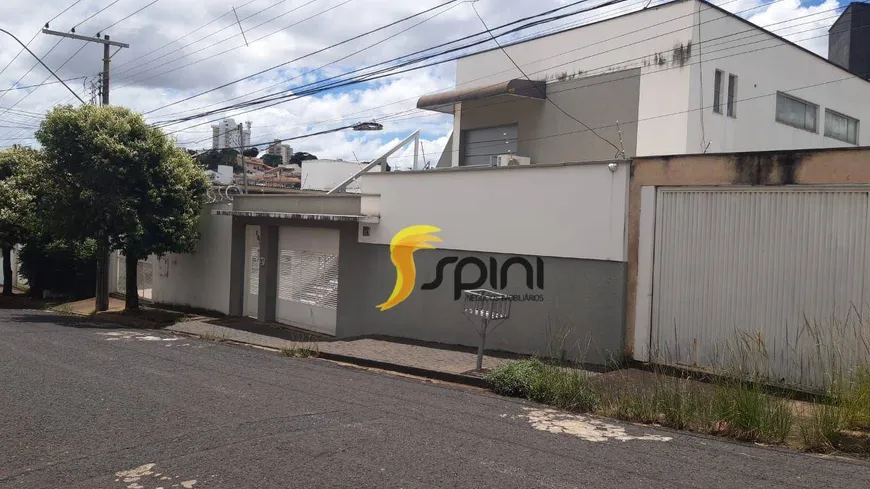 Foto 1 de Sala Comercial para alugar, 250m² em Lidice, Uberlândia