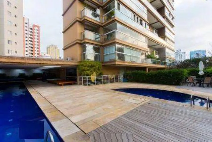 Foto 1 de Apartamento com 2 Quartos para venda ou aluguel, 130m² em Itaim Bibi, São Paulo