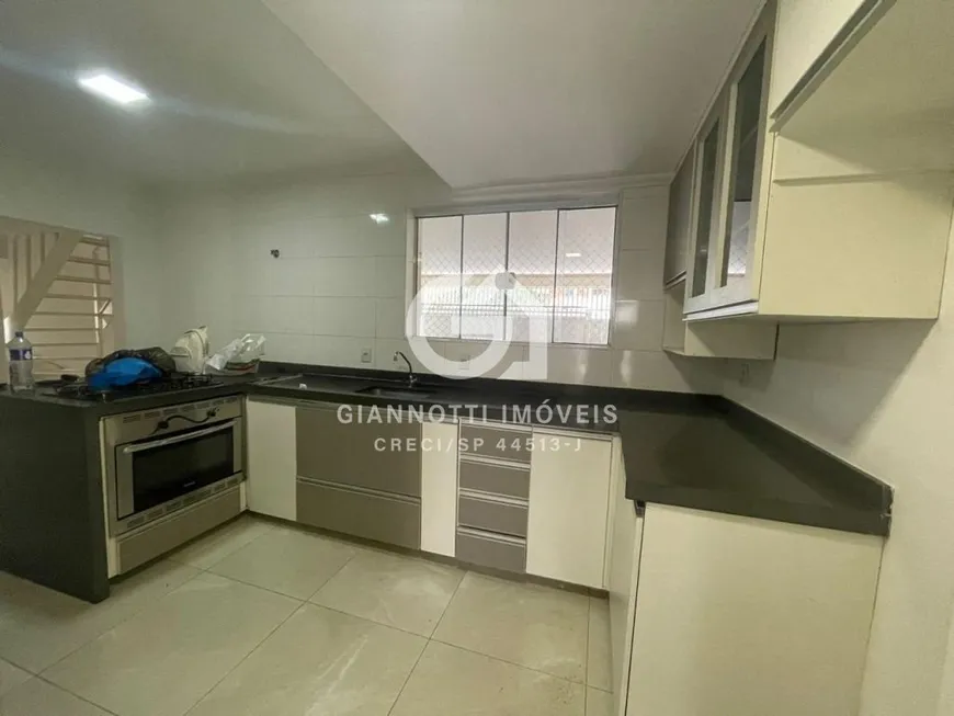 Foto 1 de Sobrado com 4 Quartos à venda, 207m² em Jardim América, Bauru