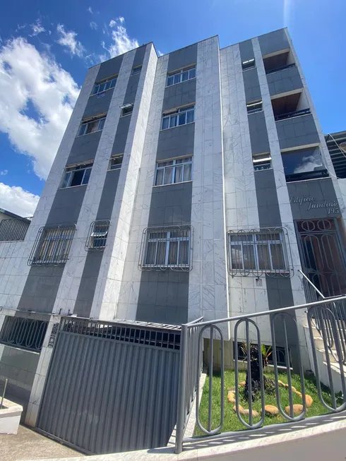 Foto 1 de Apartamento com 2 Quartos à venda, 60m² em Centro, Juiz de Fora