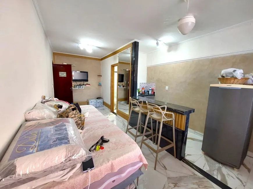 Foto 1 de Kitnet com 1 Quarto à venda, 30m² em Cidade Ocian, Praia Grande