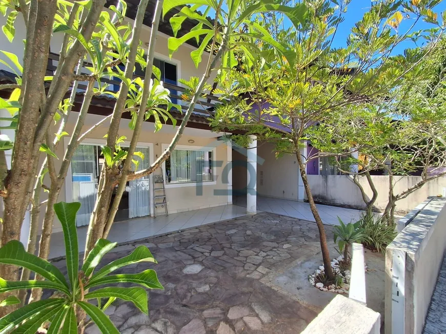 Foto 1 de Casa com 4 Quartos à venda, 160m² em Buraquinho, Lauro de Freitas