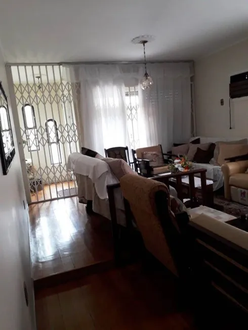 Foto 1 de Casa com 4 Quartos à venda, 260m² em Medianeira, Porto Alegre