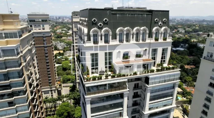 Foto 1 de Apartamento com 7 Quartos à venda, 1800m² em Jardim Panorama, São Paulo