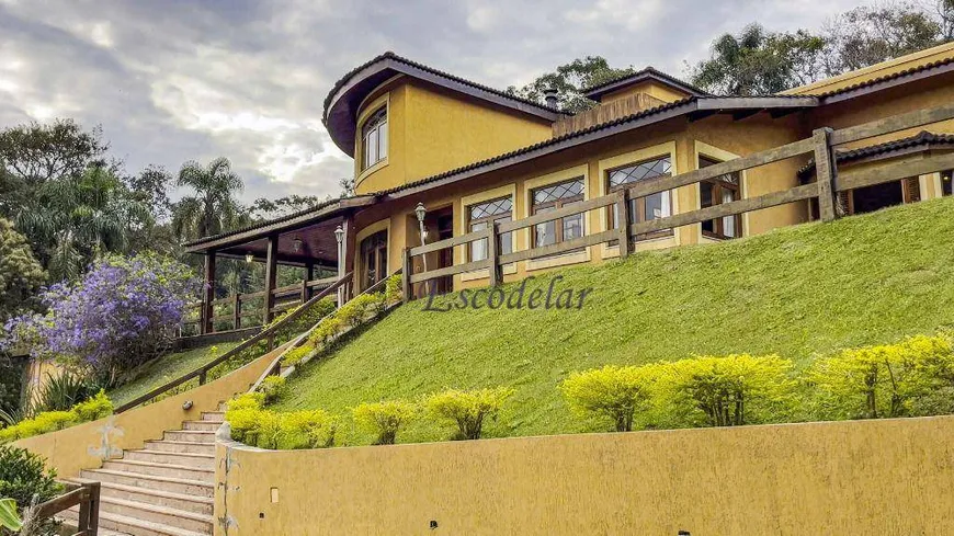 Foto 1 de Casa de Condomínio com 4 Quartos à venda, 850m² em Serra da Cantareira, Mairiporã