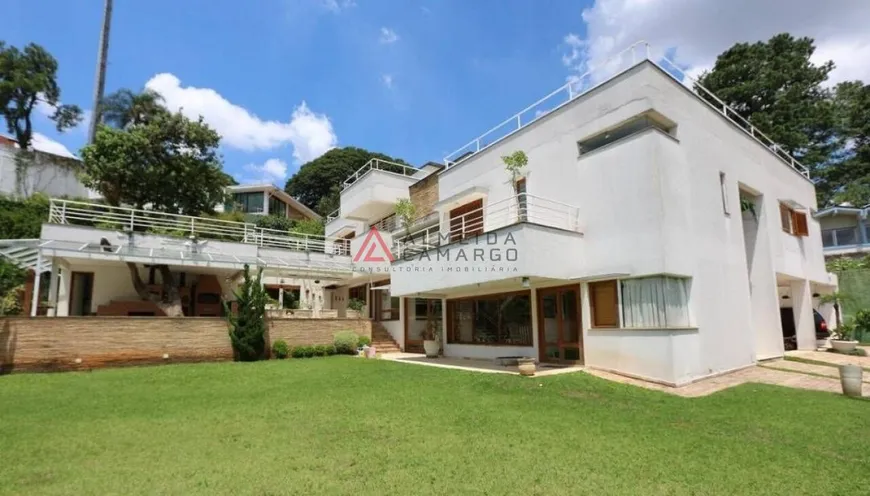 Foto 1 de Casa com 5 Quartos para venda ou aluguel, 600m² em Morumbi, São Paulo