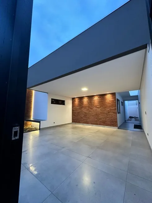 Foto 1 de Casa com 3 Quartos à venda, 127m² em Jardim Munique, Maringá