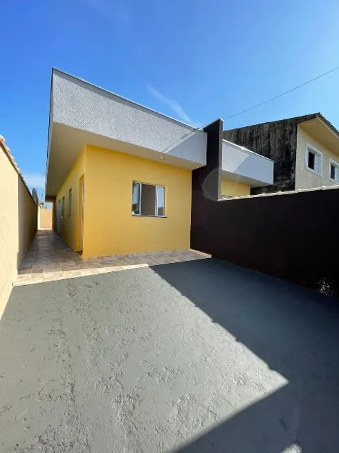 Foto 1 de Casa com 2 Quartos à venda, 65m² em UMUARAMA, Itanhaém