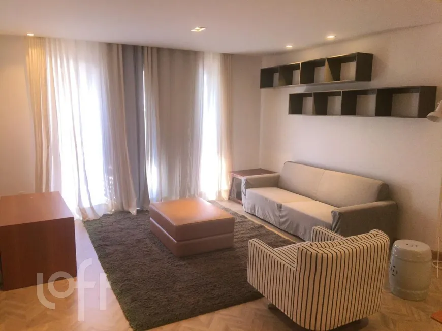 Foto 1 de Apartamento com 1 Quarto à venda, 77m² em Moema, São Paulo
