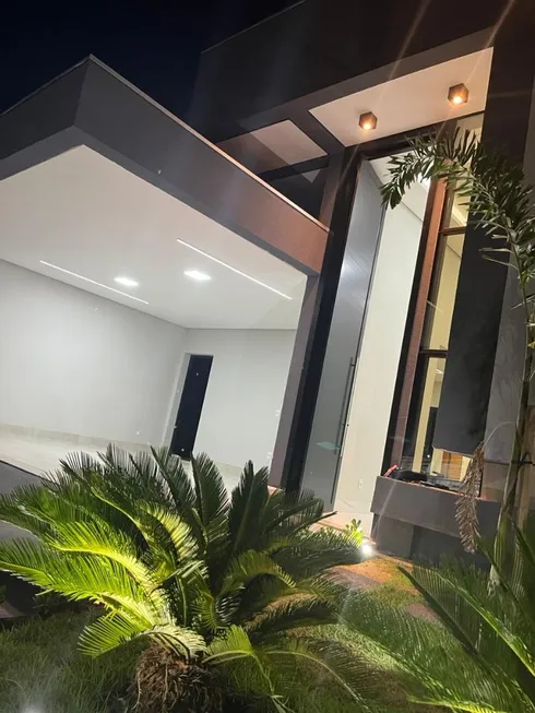 Foto 1 de Casa de Condomínio com 3 Quartos à venda, 145m² em Jardim Imperial, Cuiabá