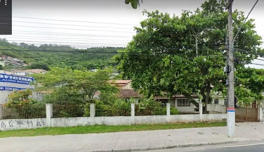 Foto 1 de Lote/Terreno à venda, 934m² em Costeira do Pirajubaé, Florianópolis