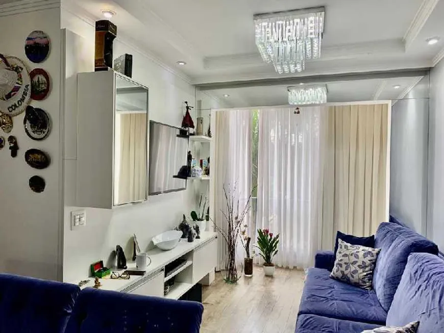 Foto 1 de Apartamento com 3 Quartos à venda, 65m² em Cidade A E Carvalho, São Paulo